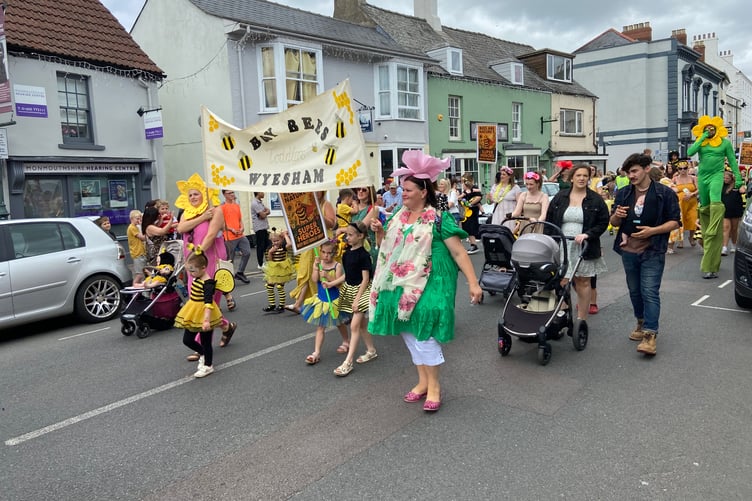 Busy Bees at Monmouth Carnival parade