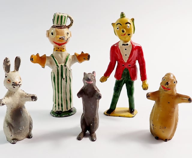 Pick up some cool collectables at Smith's auction house