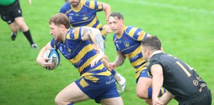 Nelson sink Mon with injury time pushover try