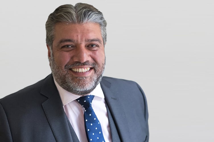 Anurag Mohindru became a Queen's Counsel in 2020. 