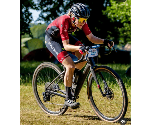 Louise shows true grit to take British gravel cycling title 