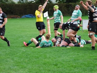 TWO TRIES FOR SELWAY
IN LYDNEY WIN AT CHEW