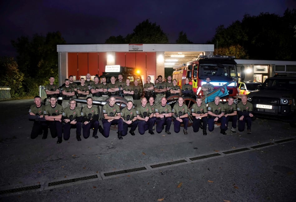 Fire crew joins military charity gun pull through Wye Valley