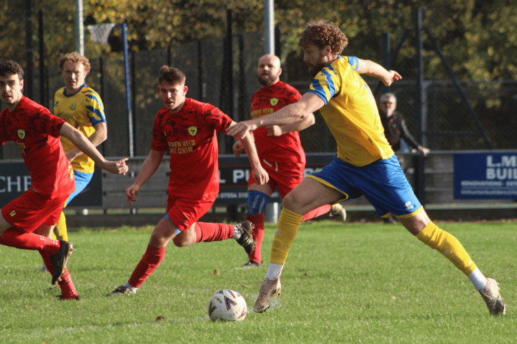Rob Atkinson surges forward in the 5-0 win over Clyadach Wasps.
