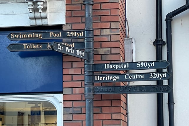 Go the extra yard and buy an iconic wayfinding sign