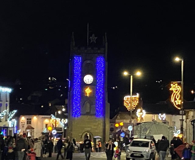 Coleford Christmas parade draws huge crowd