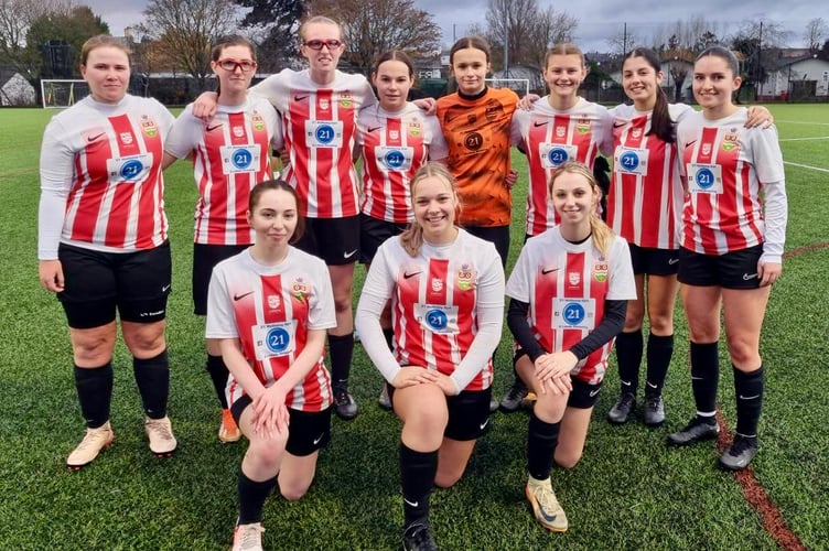 Ross Juniors Women celebrated Christmas early with a dozen goals