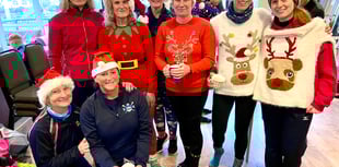 Yo-ho-row as festive paddlers race for plum puds