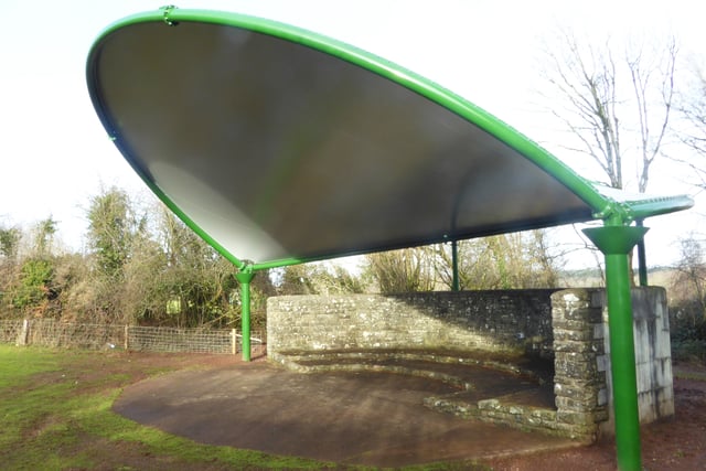Scarr Bandstand's new roof celebrated