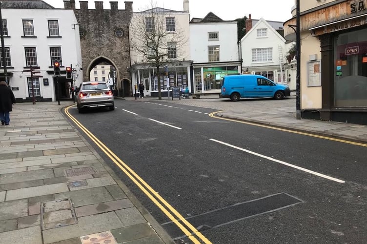 yellow lines chepstow