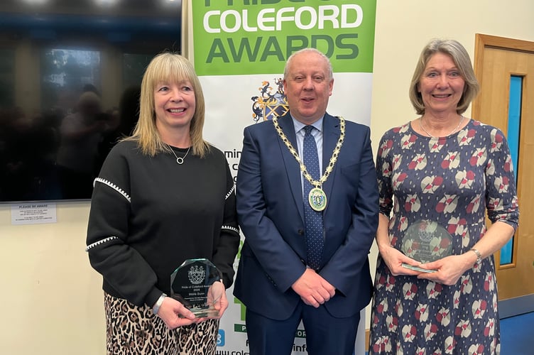 Carol Greenway and Marie Gunn. give their time and energy to support fund-raising events for Great Oaks Hospice.