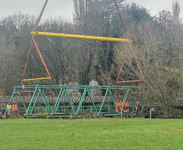 Operation to remove bridge goes ahead