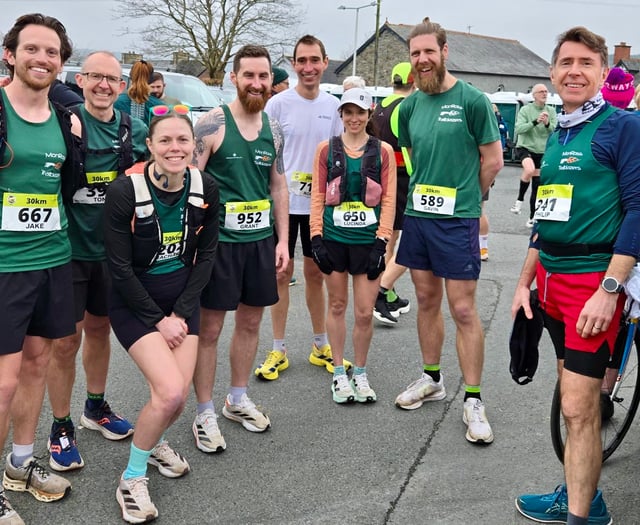 Dozen Blazers tackle 30km Rhayader Lakes run