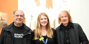 Mott Fest donates £3,300 to St Michael's Hospice