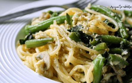 Simple spring carbonara with asparagus and peas