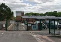 Deputy head caught asking 'under-age' decoy for 'naughty pictures'