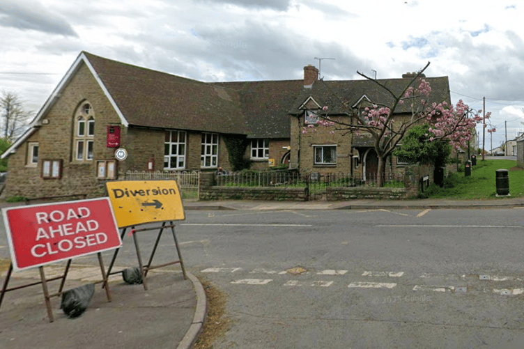 Oakwood Road West Dean