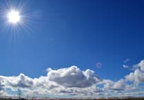 NHS Gloucestershire tips for beating the heat this week