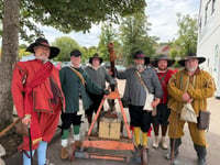 Coleford booms as crowds enjoy battle reenactment