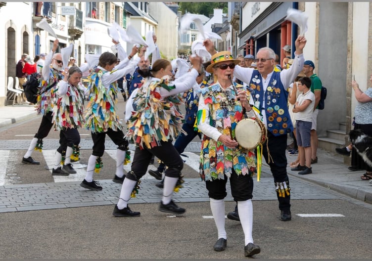 Forest of Dean Morris dancing in Britanny.